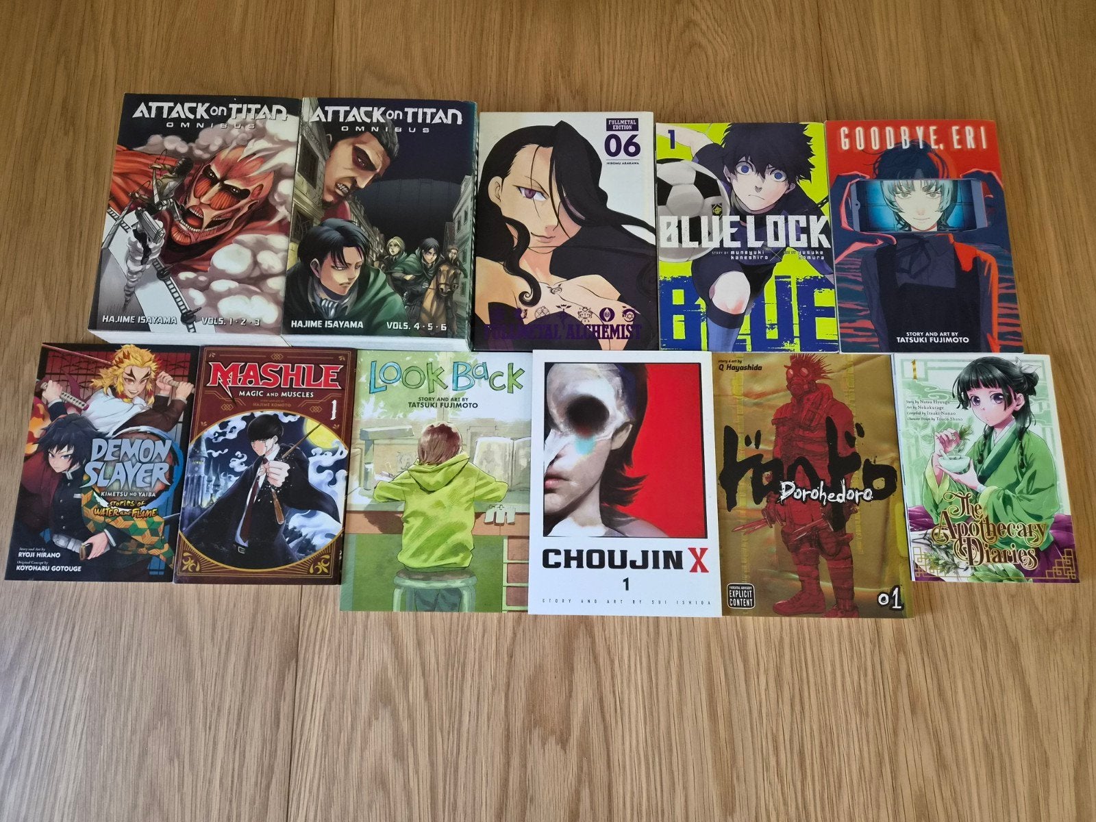 Diverse Manga Collectie - Demon Slayer, Attack on Titan, Boeken, Meerdere stripboeken, Ophalen of Verzenden, Zo goed als nieuw
