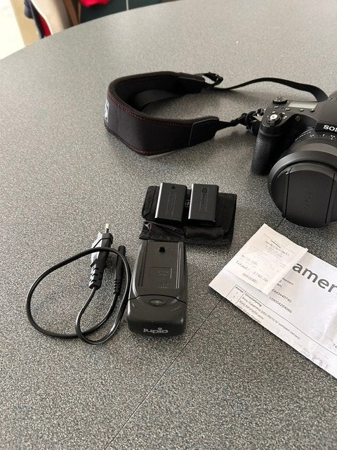 camera, Ophalen, Oplader, Kantelbaar/draaibaar scherm, Zo goed als nieuw