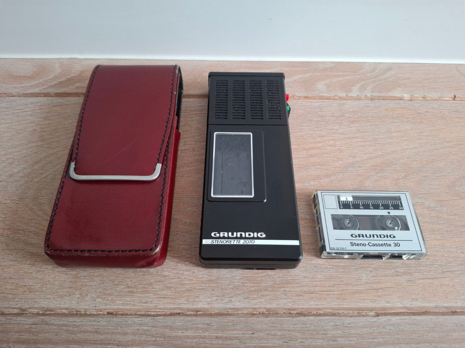 Grundig Stenorette 2070 voicerecorder, Audio, Tv en Foto, Bandrecorders, Ophalen of Verzenden, Bandrecorder, Met banden