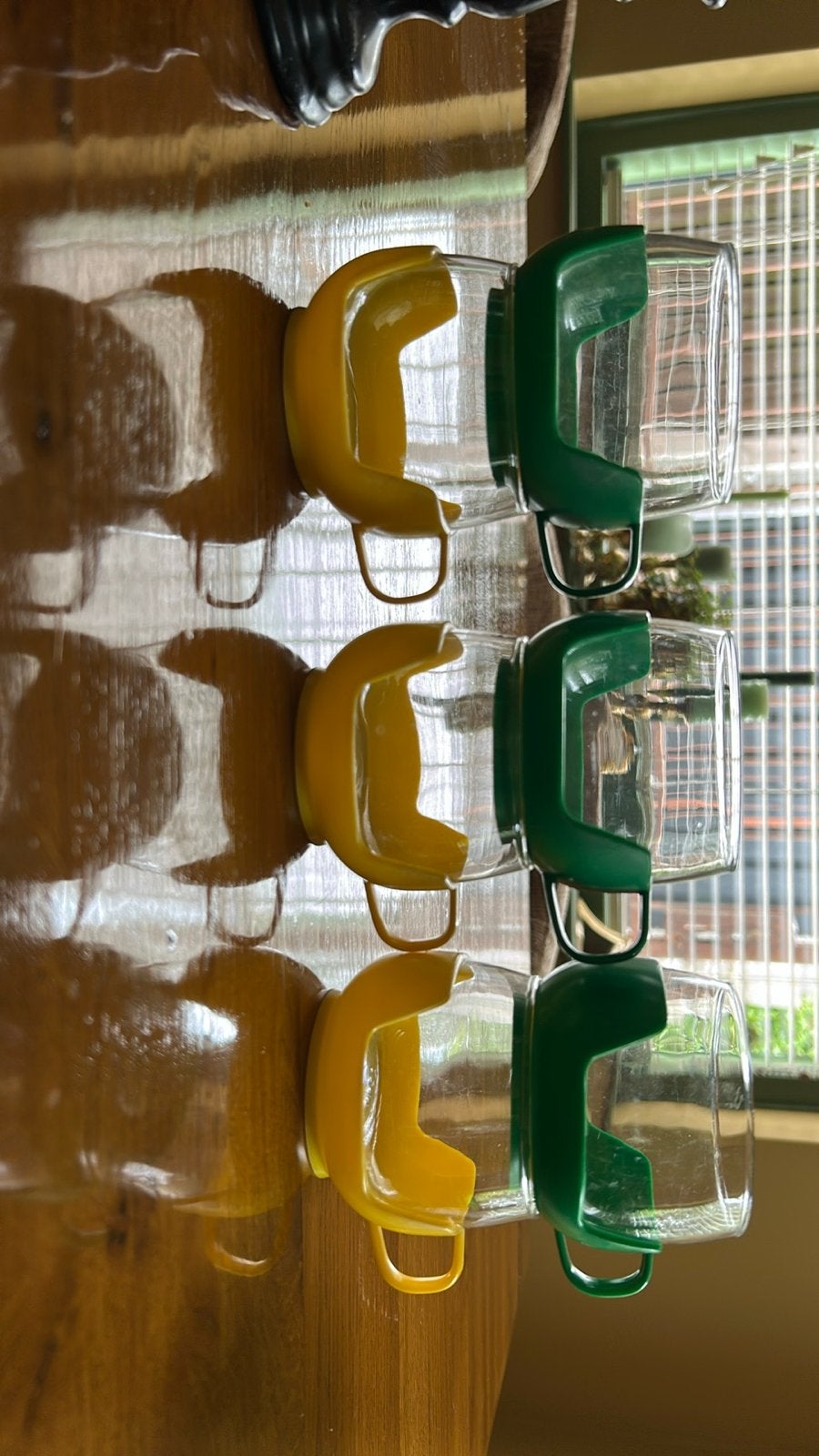 Vintage Glazen Kopjes met Gekleurde Houders (6 stuks), Gebruikt, Vintage, Ophalen of Verzenden, Glas