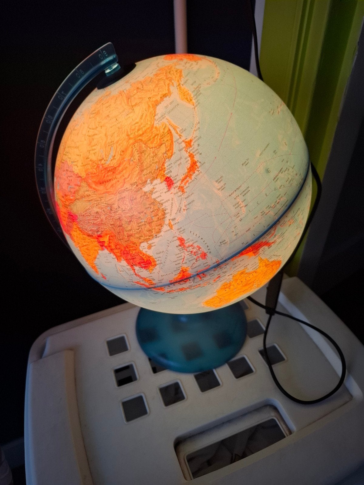 Verlichte Wereldbol - Educatief en Decoratief, Ophalen, Gebruikt, Kunststof, Verlicht