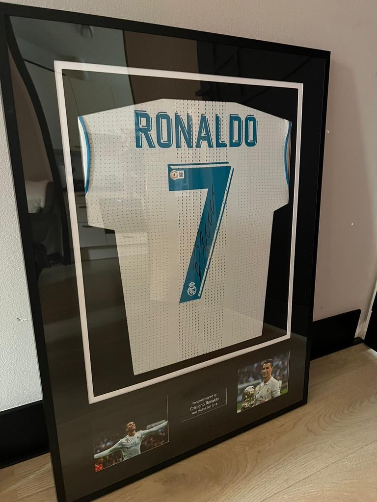 Ronaldo Real Madrid 17/18 gesigneerd Shirt Beckett Witnessed, Verzamelen, Sportartikelen en Voetbal, Ophalen of Verzenden, Zo goed als nieuw