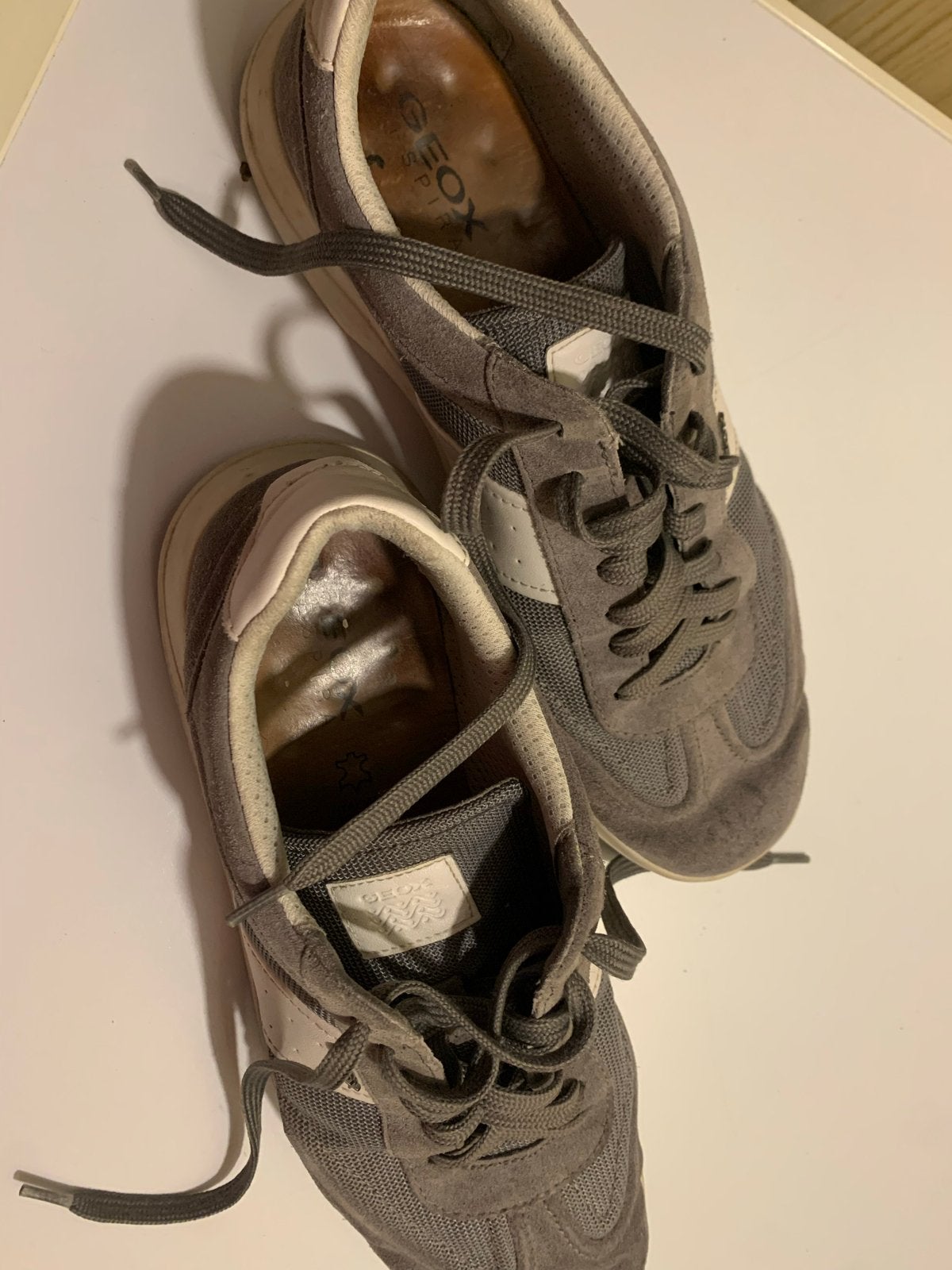 Geox Sneakers - Comfortabele grijze schoenen, Kleding | Dames, Schoenen, Ophalen of Verzenden, Gedragen, Grijs, Sneakers of Gympen