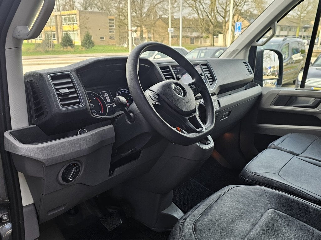 Volkswagen Crafter 35 2.0 TDI L3H3 | Automaat (bj 2021), Stof, Gebruikt, 4 cilinders, Met garantie (alle)
