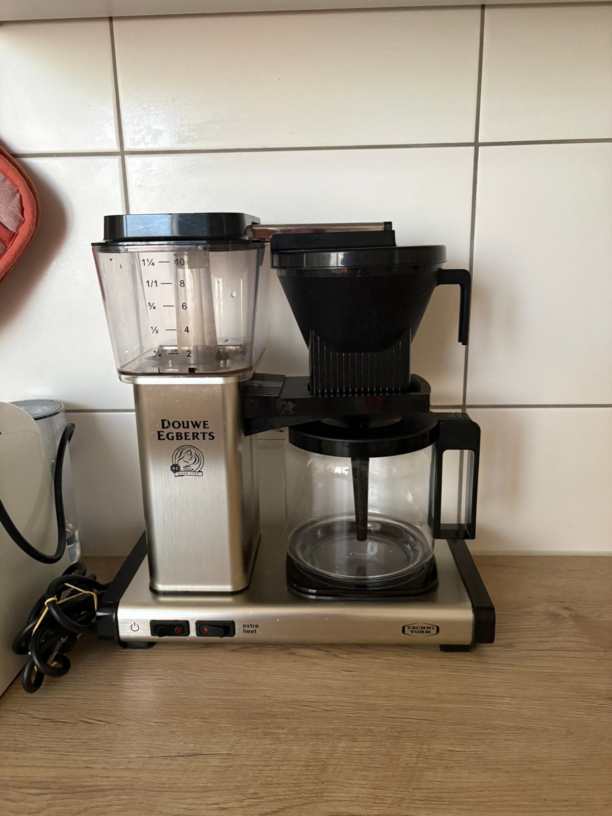 Douwe Egberts Technivorm Moccamaster, Gebruikt, 10 kopjes of meer, Koffiemachine, Gemalen koffie