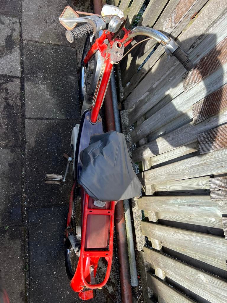 Peugeot 102 snorbrommer - Nette staat start en loopt prima,, Fietsen en Brommers, Ophalen, Gebruikt, Overige modellen
