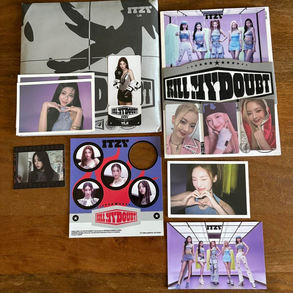 Itzy albums, Ophalen of Verzenden, Zo goed als nieuw, Aziatisch