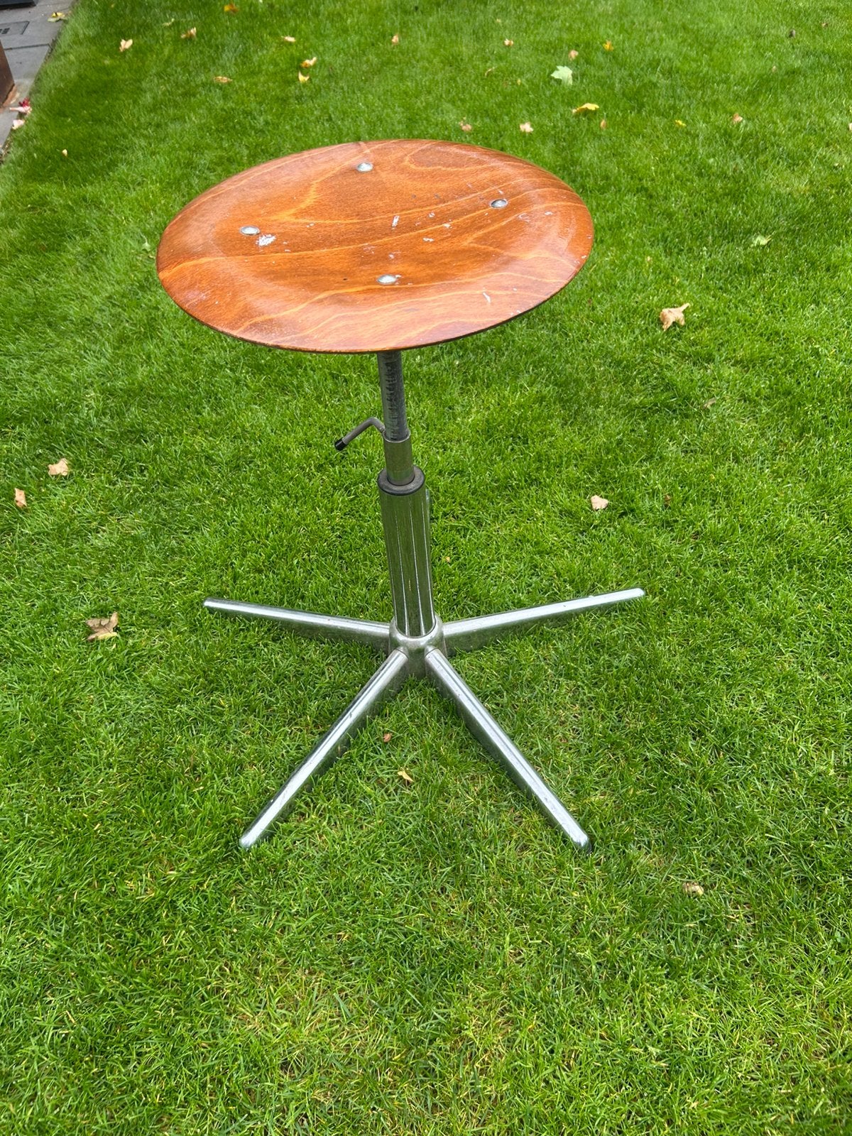 Vintage verstelbaar  krukje, Ophalen, Zo goed als nieuw, Hout