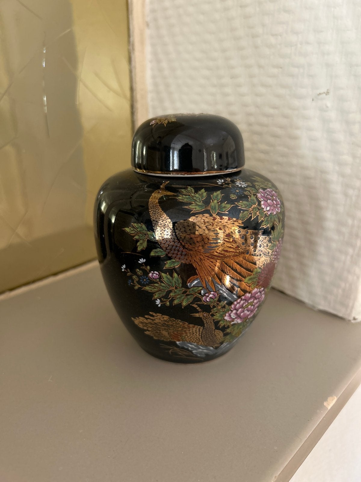 Vintage Imperial Kutani gemberpot met pauwenmotief, Antiek en Kunst, Ophalen of Verzenden