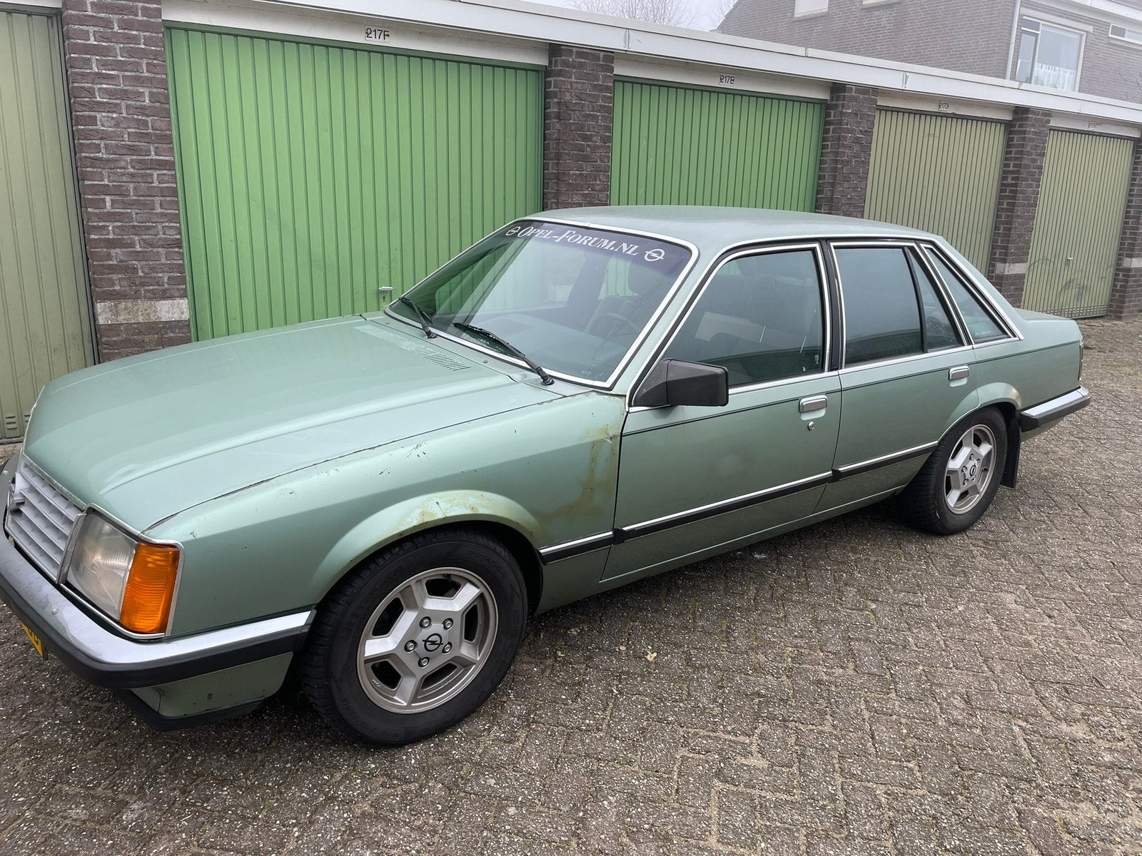 Opel Senator 3.0 24V Dual Ram AUT 1978, Automaat, Particulier, 2968 cc, Sedan