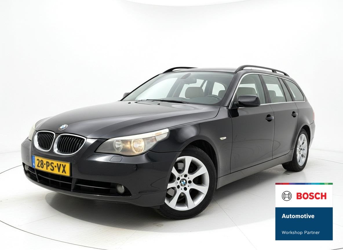 BMW 5-serie Touring 525d Executive trekhaak, Auto's, Gebruikt, Zwart, 2497 cc, 2000 kg
