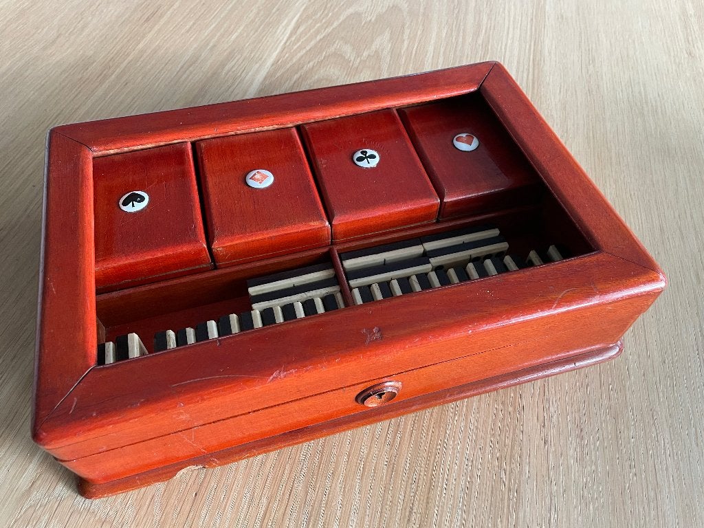 Domino / fichedoos (vintage), Ophalen