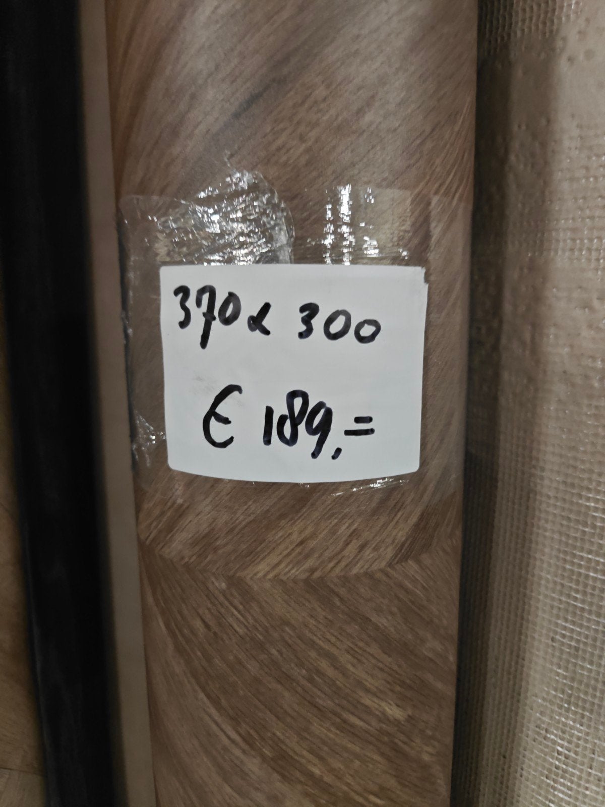 Mooie coupon vinyl visgraat 370 lang 300 breed, Huis en Inrichting, Stoffering | Vloerbedekking, Ophalen, Nieuw, Vinyl