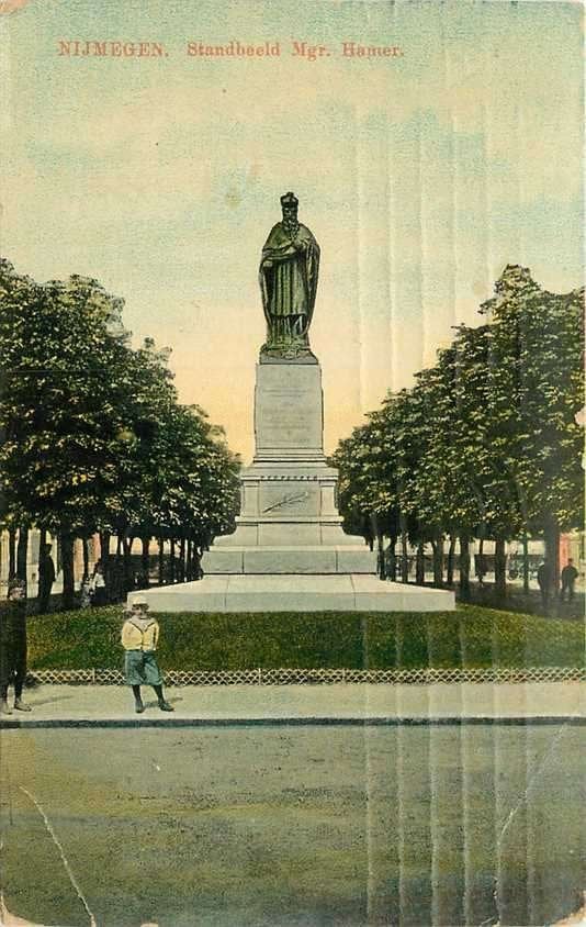 300-129-025 Nijmegen Standbeeld Mgr. Hamer, Verzamelen, Verzenden, Voor 1920, Gelderland