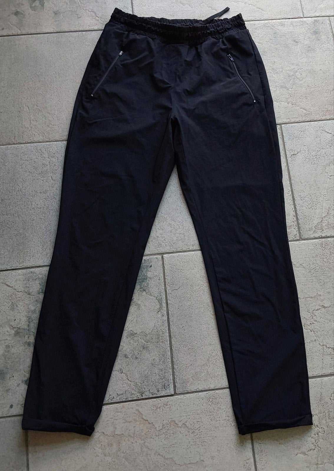 Prachtige zwarte broek van Fifth house maat 38, travelstof, Maat 38/40 (M), Verzenden, Zwart, Zo goed als nieuw