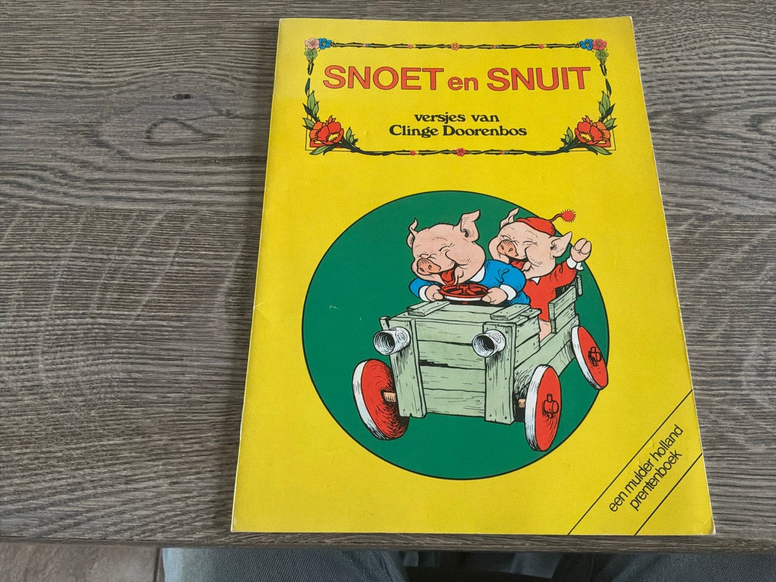 Snoet en Snuit: Versjes van Clinge Doorenbos Prentenboek, Boeken, Ophalen of Verzenden, Gelezen, Prentenboek