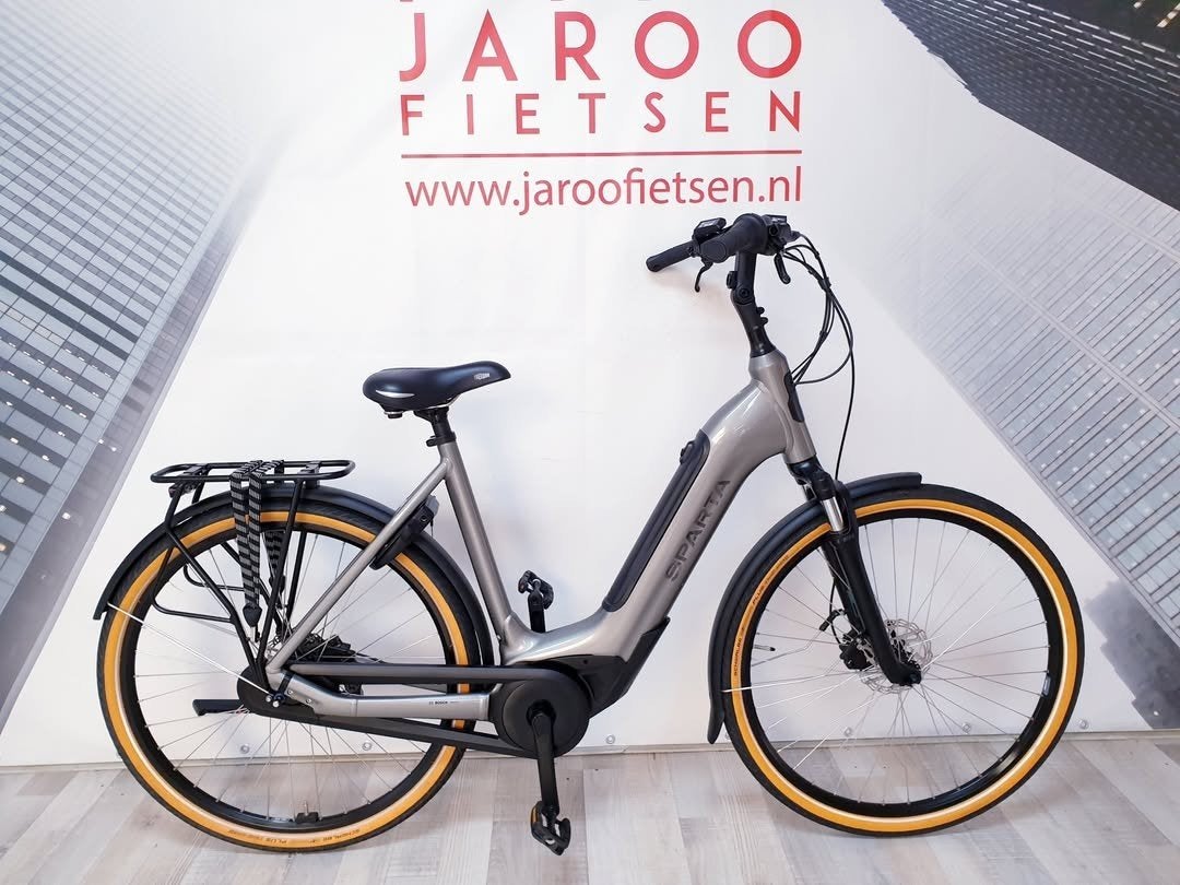 Sparta Cgrid.Bosch active line. Accu 500 WH. 2025, Fietsen en Brommers, Elektrische fietsen, Batavus, Ophalen of Verzenden, Zo goed als nieuw