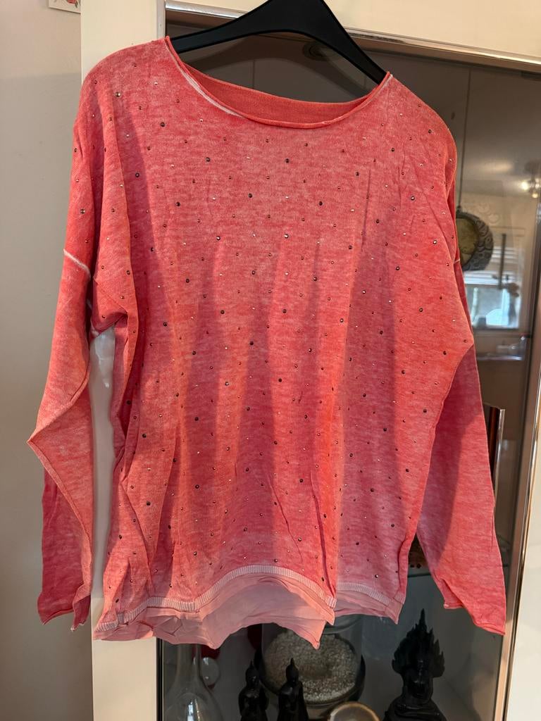 Roze trui met lange mouwen en steentjes maat 40, Ophalen of Verzenden, Zo goed als nieuw, Maat 38/40 (M), Roze