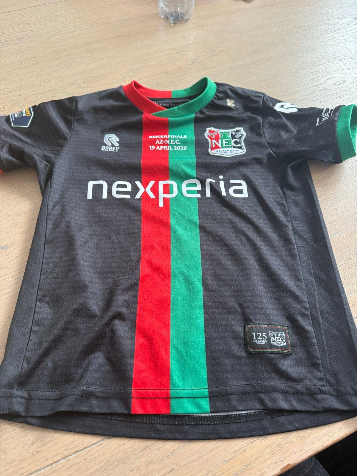NEC Linssen shirt maat 116 - Bekerfinale 2026, Kinderen en Baby's, Ophalen of Verzenden, Zo goed als nieuw, Jongen, Shirt of Longsleeve