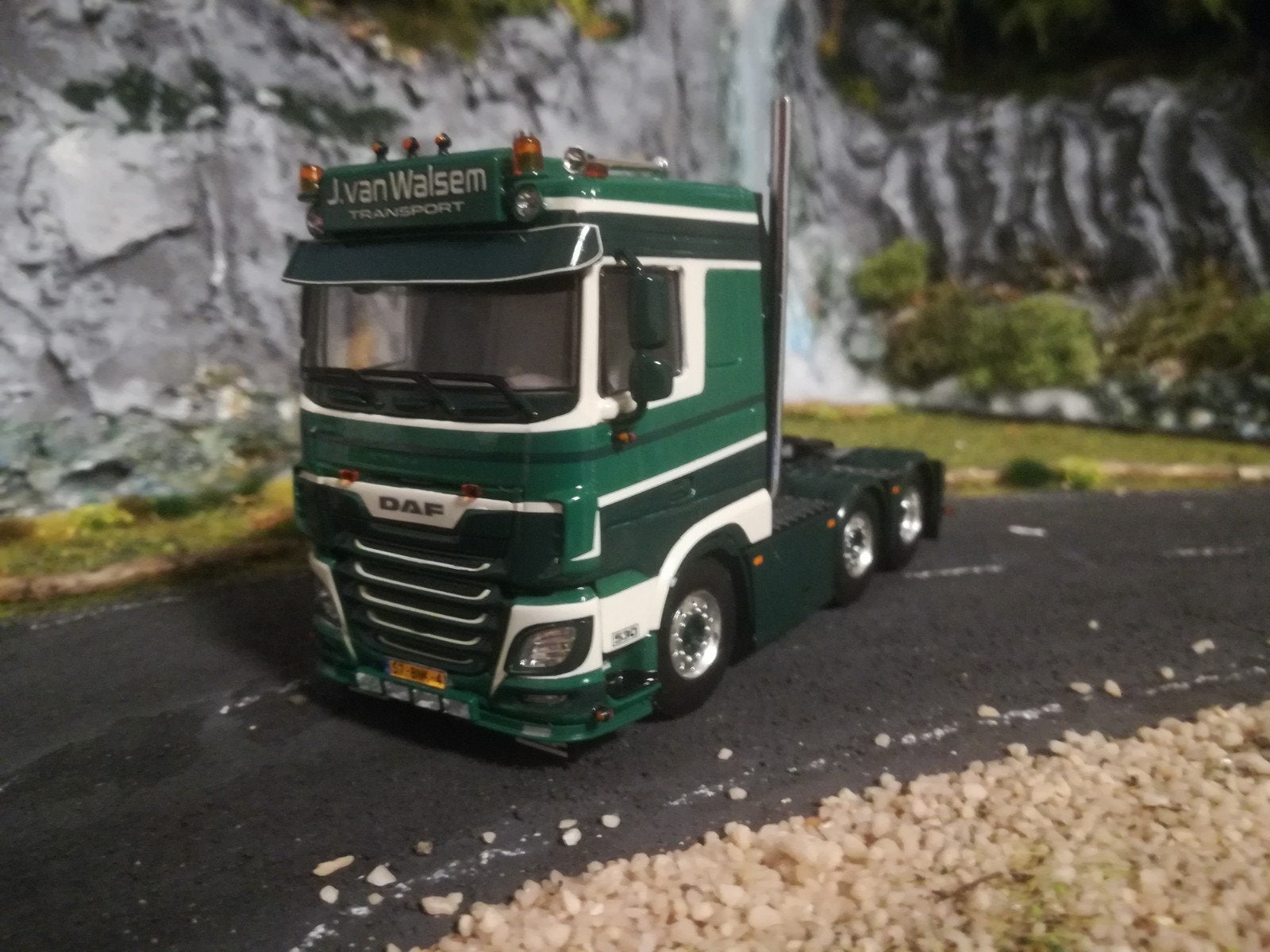 WSI Daf XF van Walsem, Hobby en Vrije tijd, Modelauto's | 1:50, Ophalen of Verzenden, Nieuw, Bus of Vrachtwagen, Wsi