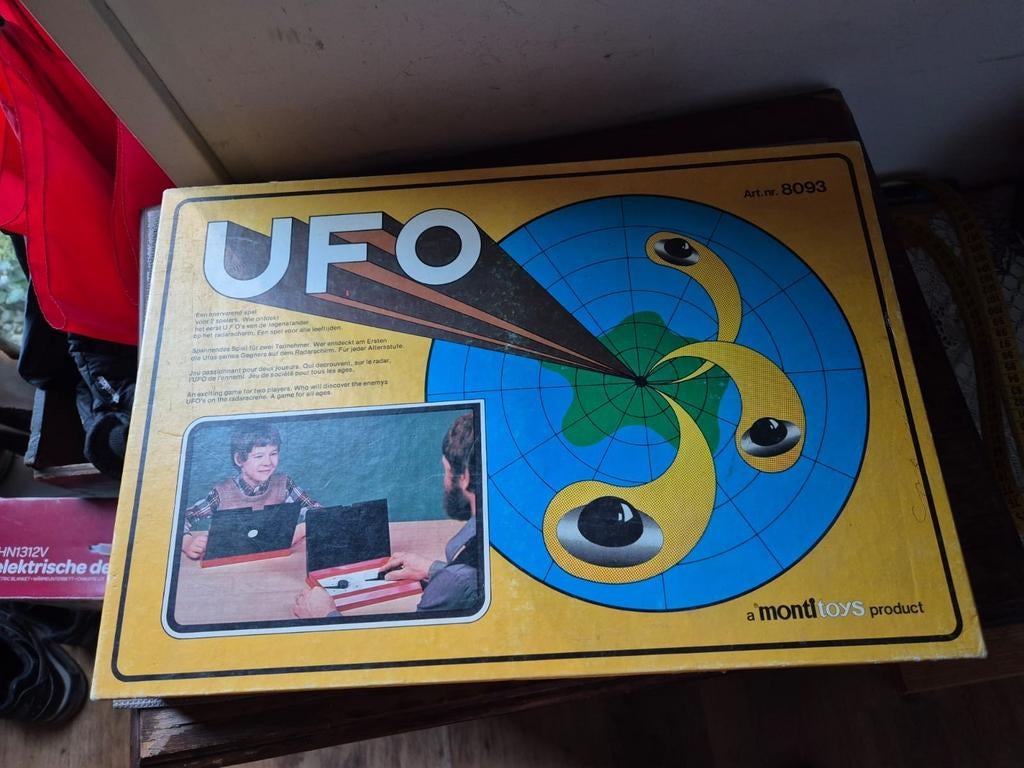 UFO spel, Ophalen of Verzenden, Zo goed als nieuw