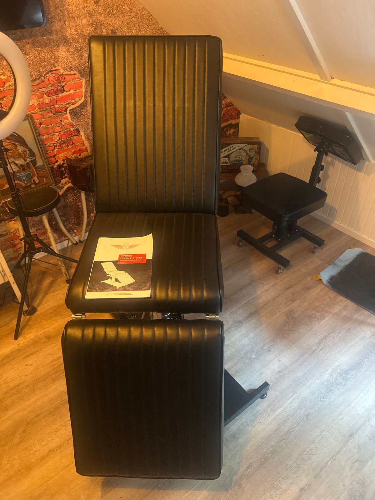 Nieuwe Behandelstoel / Tattoostoel - Hybrix Client Chair, Ophalen, Nieuw