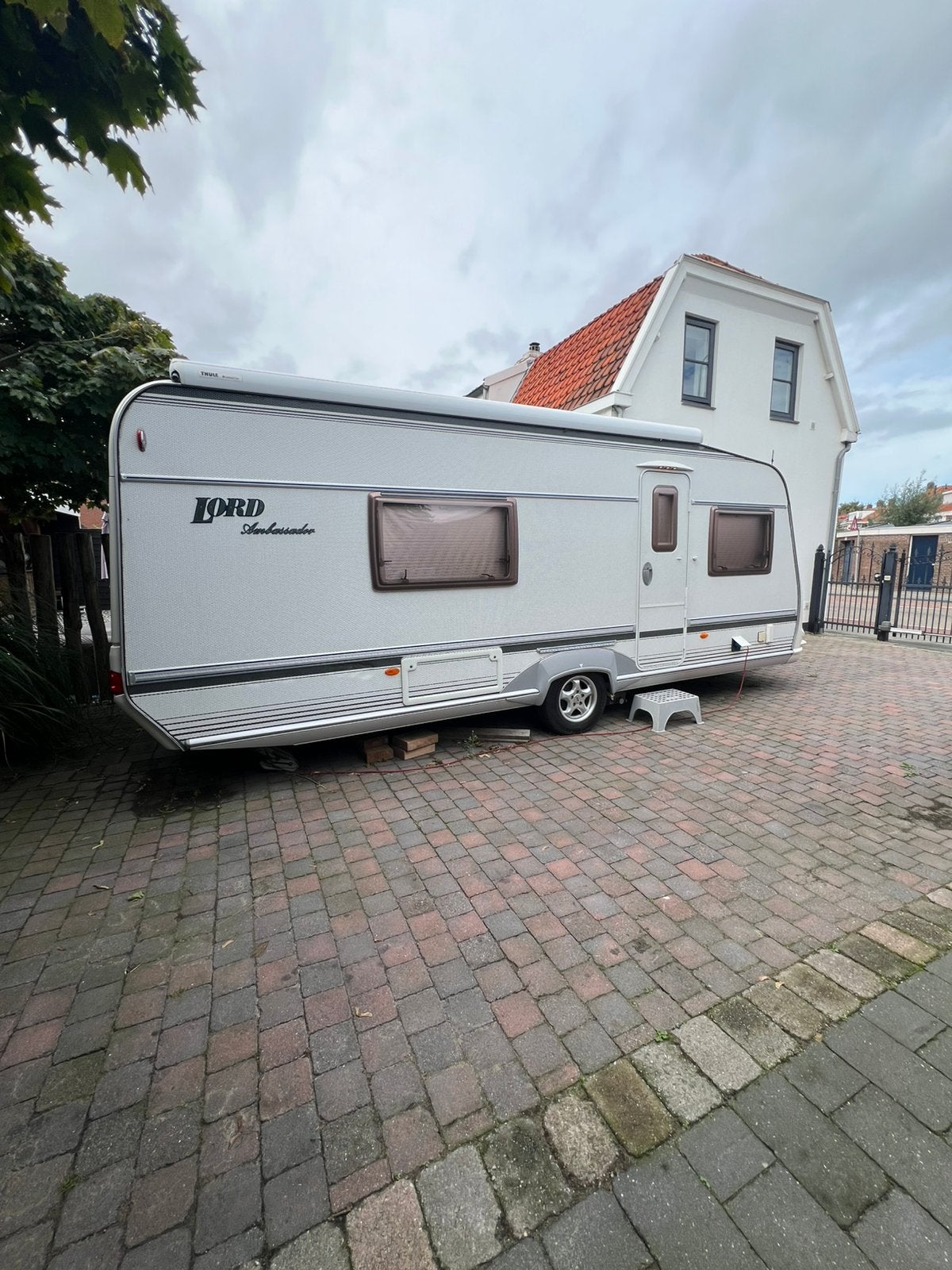 Prachtige LMC Lord Ambassador 560 caravan met aparte bedden, Caravans en Kamperen, 2 aparte bedden, Rondzit, Particulier, LMC en Münsterland