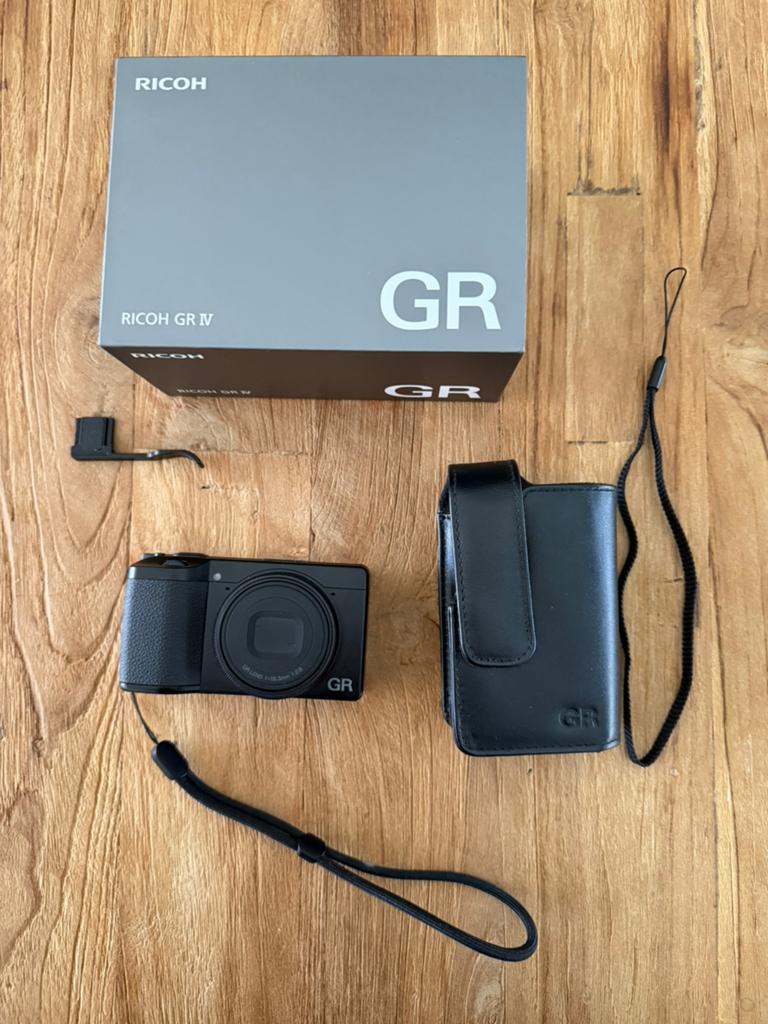 Ricoh GR IV 4 als nieuwe incl garantie, Ophalen of Verzenden, Zo goed als nieuw