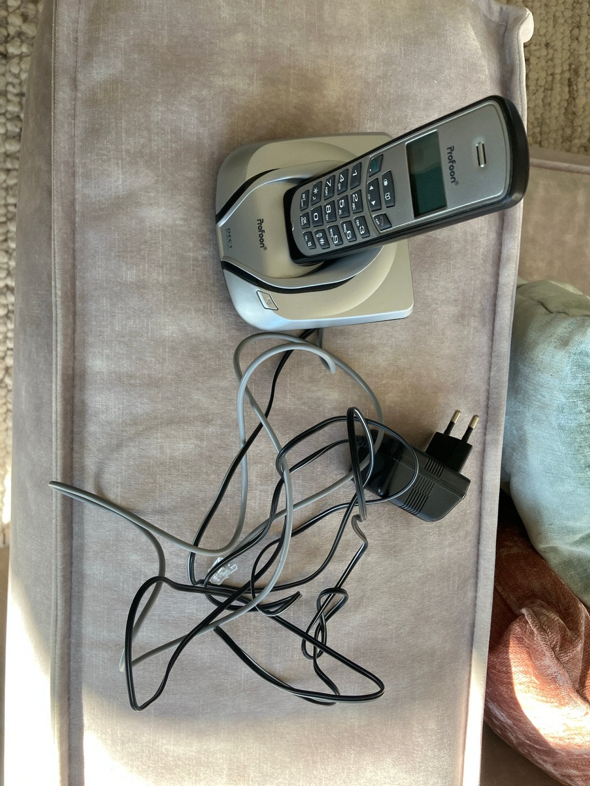 Profoon Dect Telefoon met Oplader, Ophalen, Gebruikt, 1 handset