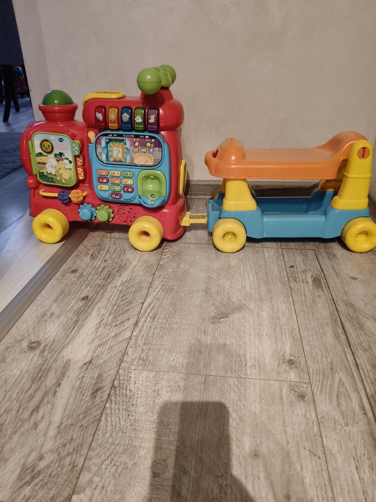 VTech Treinspeelgoed: Loop-, Duw- en Trektrein met Wagon, Ophalen