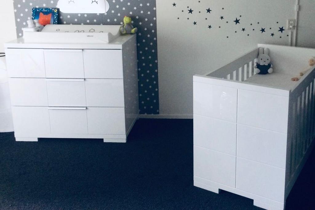 Kinderkamer set hoogglans wit, Kinderen en Baby's, Kinderkamer | Complete kinderkamers, Ophalen, Zo goed als nieuw, Jongetje of Meisje