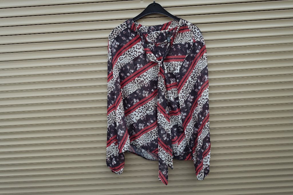 Mooie NED top.   Maat  XL, Kleding | Dames, Zwart, Maat 46/48 (XL) of groter, Ophalen of Verzenden, Zo goed als nieuw