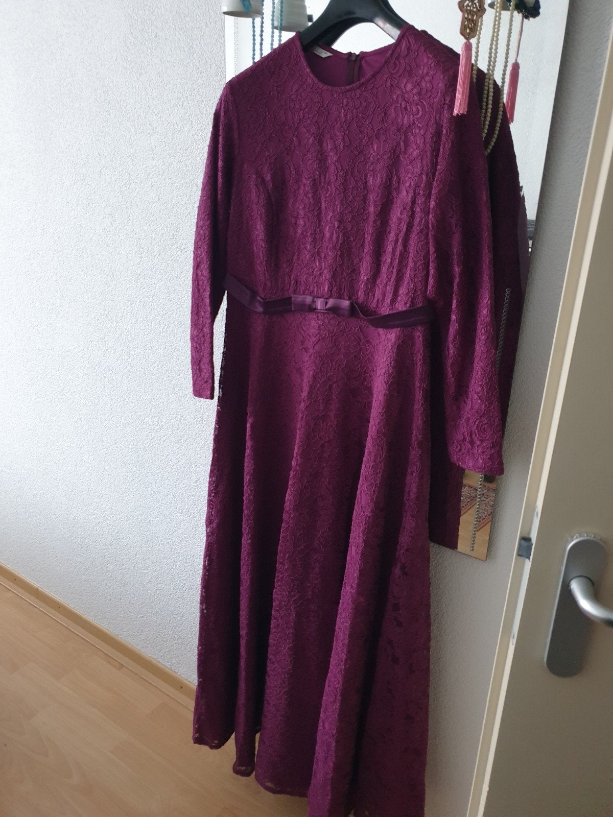 Prachtige paarse kanten jurk, maat 46/48 (XL), Paars, Maat 46/48 (XL) of groter, Ophalen of Verzenden, Onder de knie