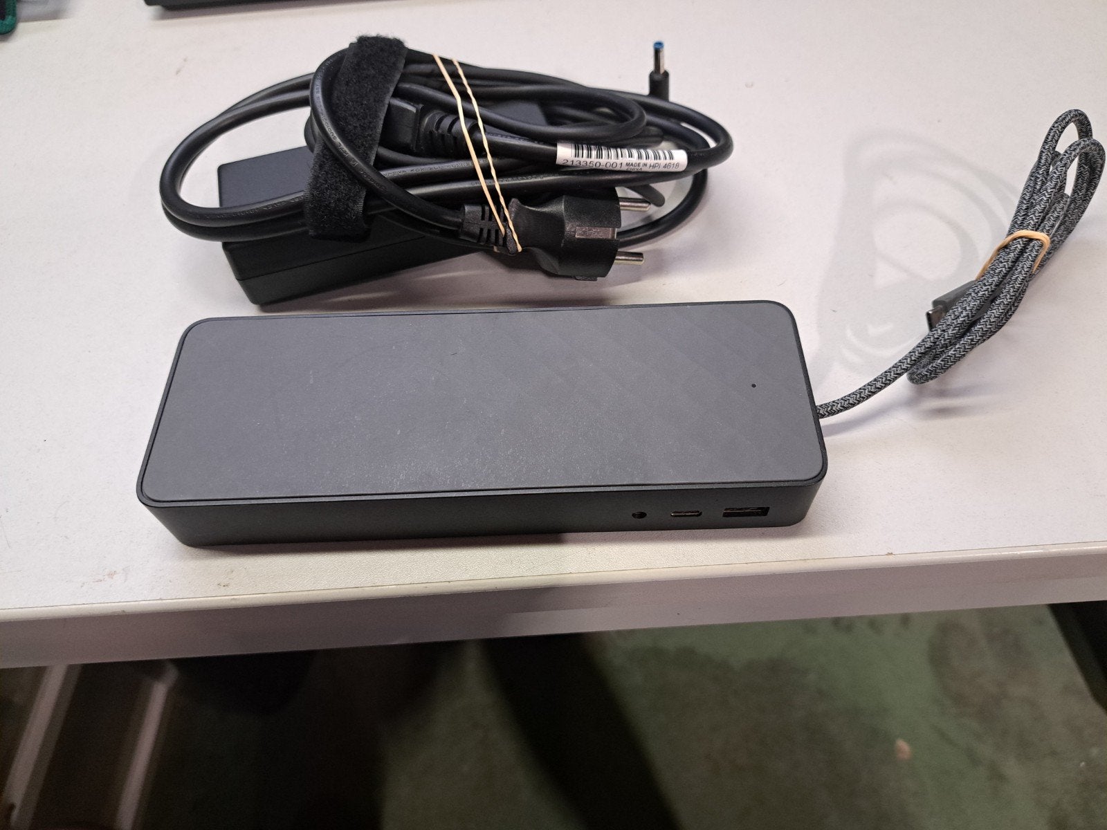 HP USB-C Dock G5 docking station met adapter, Computers en Software, Dockingstations, Ophalen of Verzenden, Zo goed als nieuw