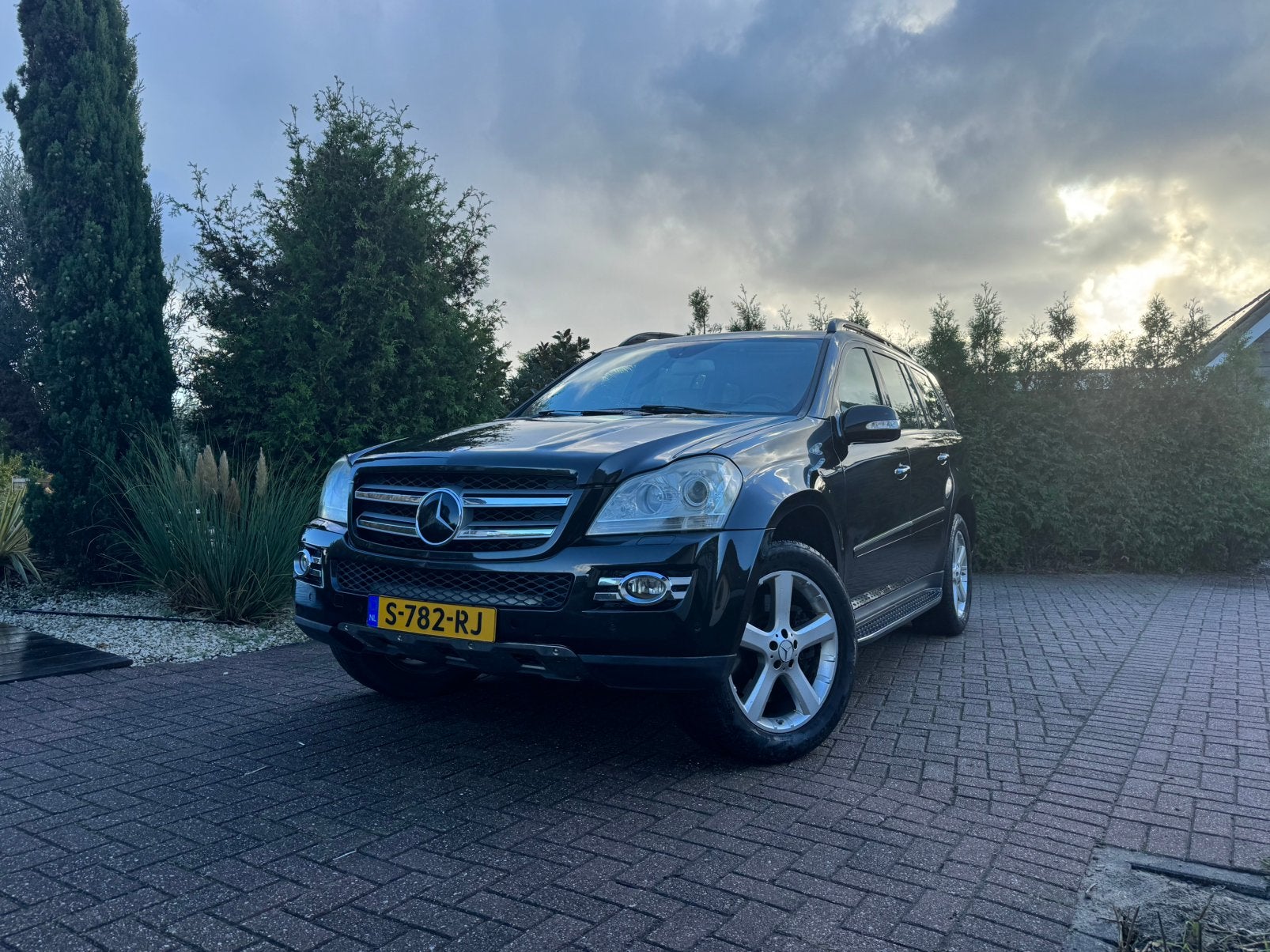 Mercedes GL500 | 7 pers | EU-auto | CarPl | BTW | Youngtimer, Auto's, Automaat, Dealer onderhouden, Adaptive Cruise Control, GL