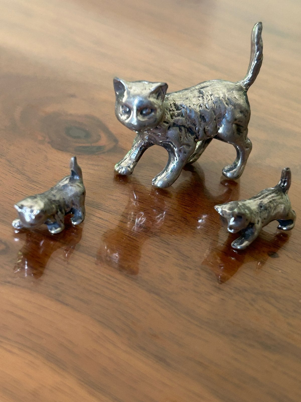 Set van 4 zilverkleurige kattenbeeldjes, Ophalen, Gebruikt, Hond of Kat, Beeldje of Figuurtje