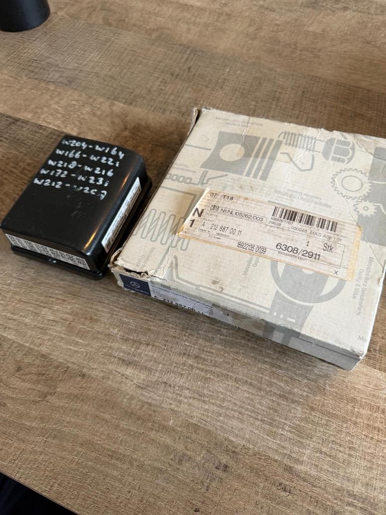 Mercedes Blok Zwart ID 2009DJ2479, Auto-onderdelen, Motor en Toebehoren, Ophalen of Verzenden, Gebruikt, Mercedes-Benz