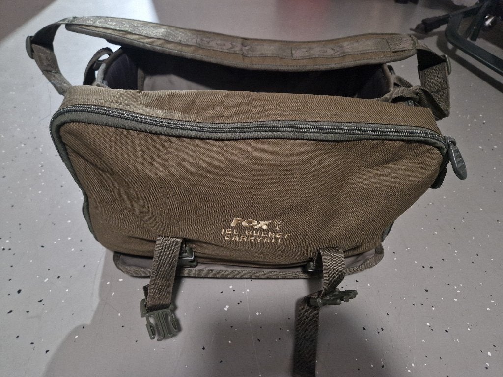 Fox Bucket CarryAll, Ophalen, Zo goed als nieuw, Koffer of Tas