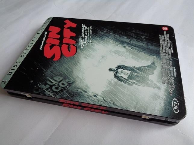 Sin City (2 Disc Limited Steelbook Editie) Quentin Tarantino, Cd's en Dvd's, Dvd's | Actie, Zo goed als nieuw, Actie, Vanaf 12 jaar