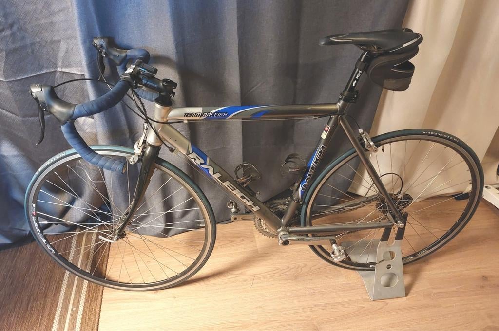 Raleigh wielrenfiets, 28 inch, Gebruikt, Heren, 53 tot 57 cm