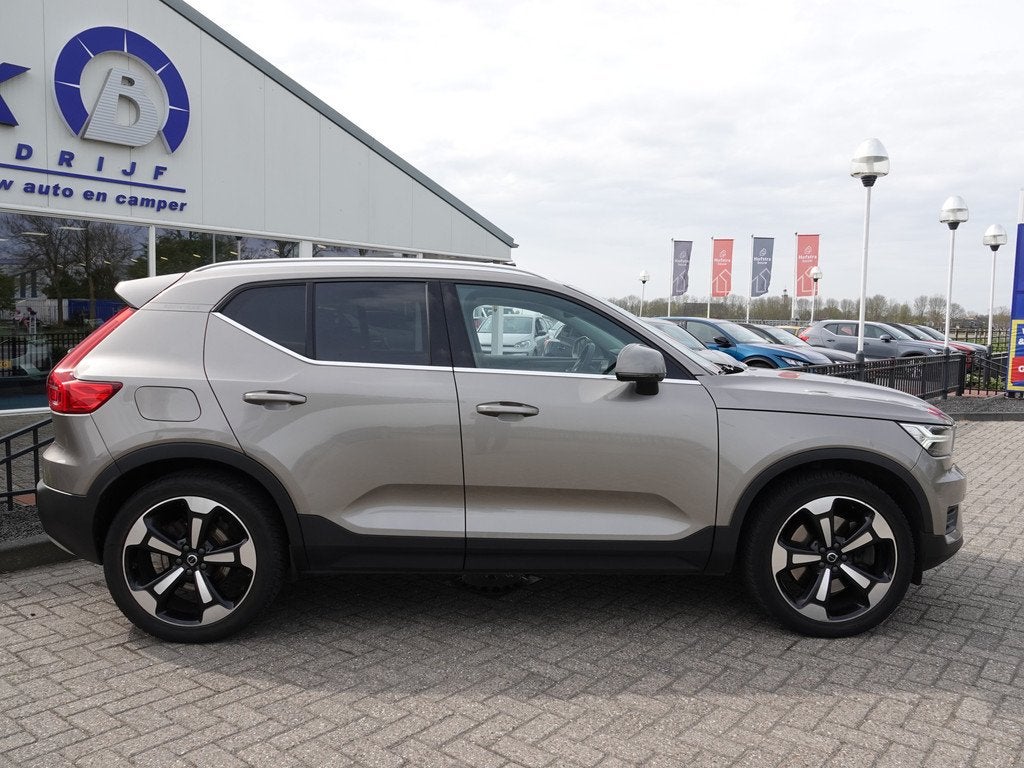 Volvo XC40 1.5 T4 Recharge Inscription PANO | VOL LEER | TRE, Bedrijf, Hybride Elektrisch/Benzine, 3 cilinders, 211 pk