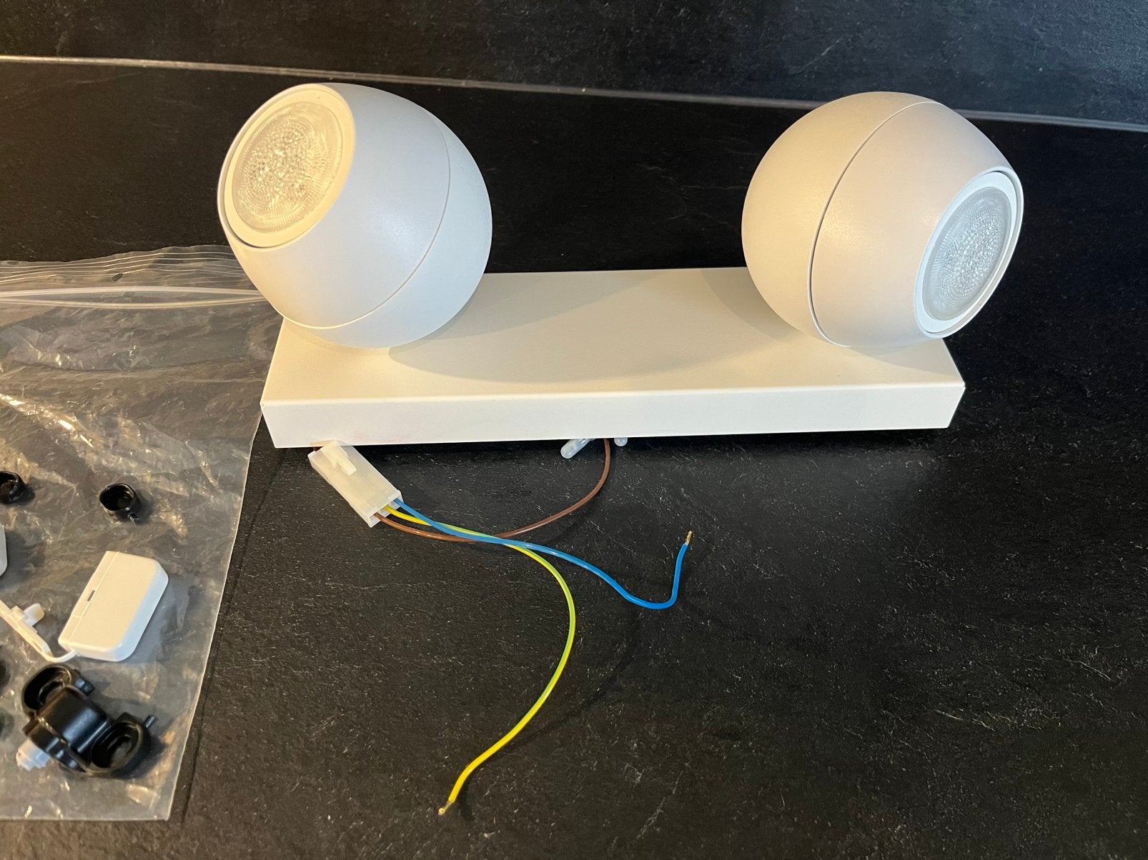 Philips Hue Buckram 2-spot, Ophalen of Verzenden, Zo goed als nieuw, Kunststof