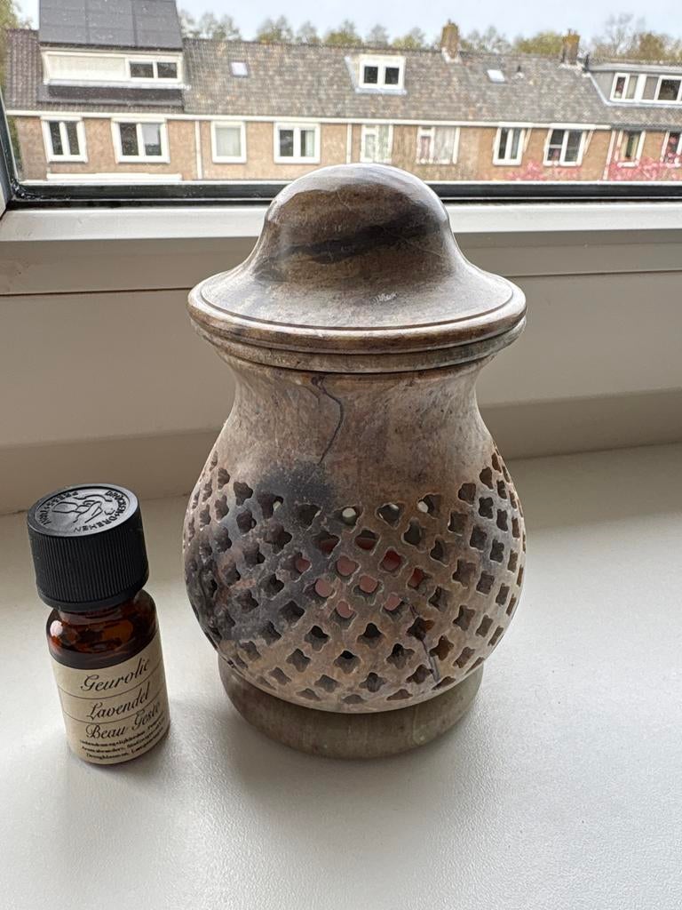 Stenen geurbrander met deksel en schaaltjes, Huis en Inrichting, Woonaccessoires | Kandelaars en Kaarsen, Gebruikt, Kandelaar