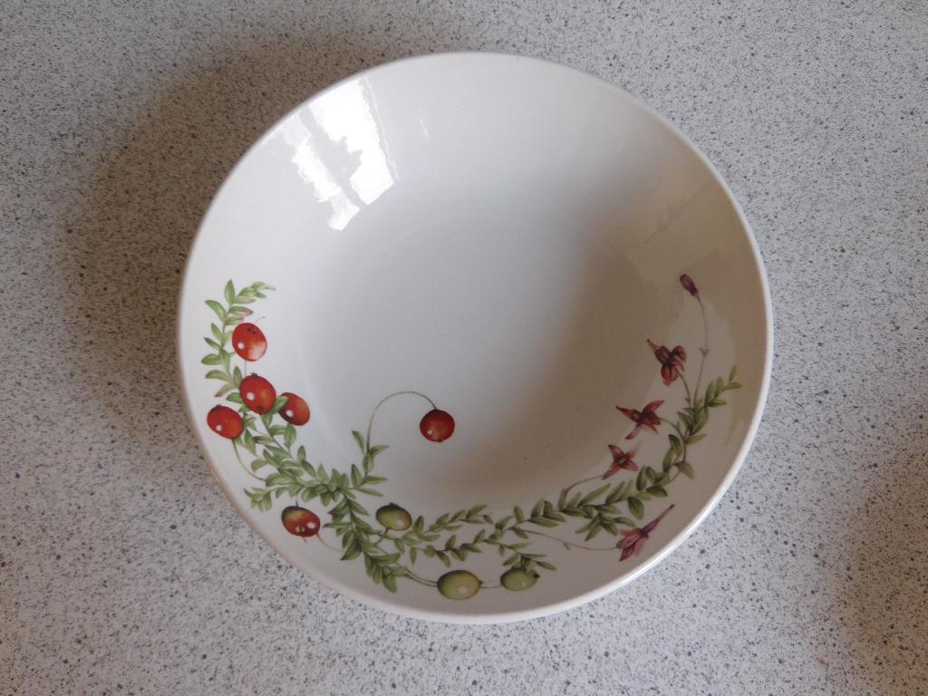 Diep Bord 19 cm Vosbes Bosvruchten Wedgwood Marjolein Bastin, Huis en Inrichting, Keuken | Servies, Ophalen of Verzenden, Zo goed als nieuw