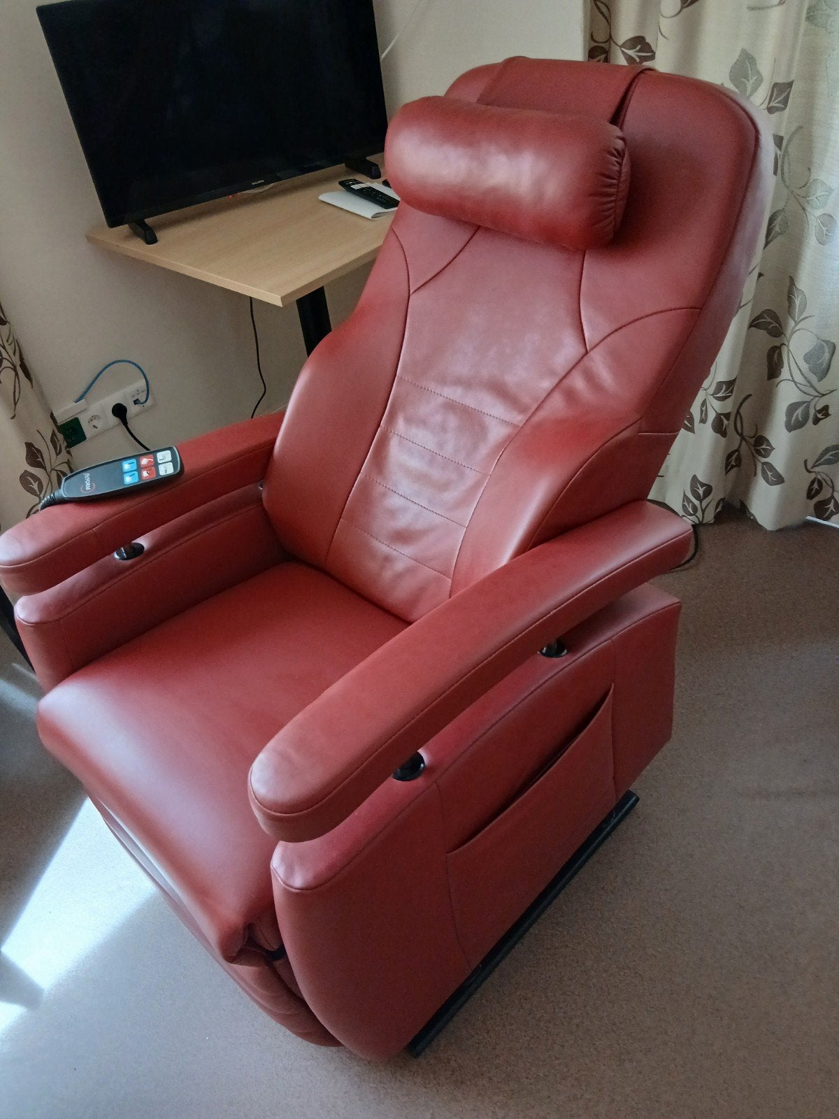 Fitform 570 Vario Zorgfauteuil - MOET ZO SNEL MOGELIJK WEG, Ophalen, Zo goed als nieuw, Modern, Ergonomisch, 75 tot 100 cm