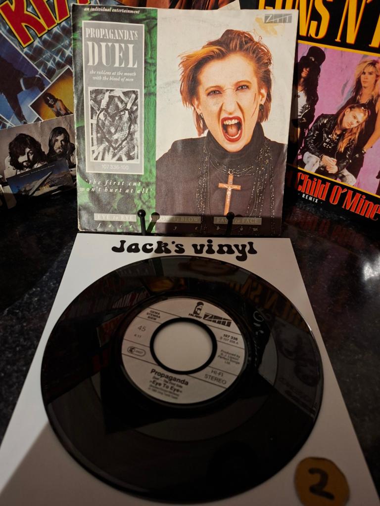 Propaganda - Duel  Eye To Eye 7 inch single  1985/2, Cd's en Dvd's, Vinyl | Pop, Gebruikt, Beschermende buitenhoes, Fotohoes, Originele persing