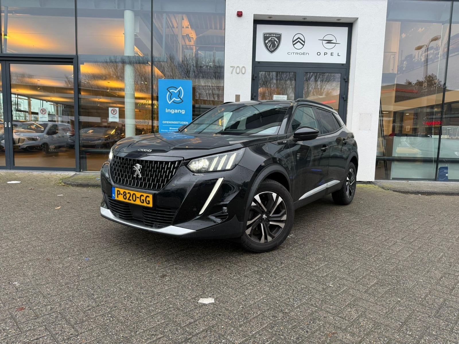 Peugeot 2008 1.2 Puretech 130pk 2022 Zwart, Auto's, Voorwielaandrijving, 1199 cc, Zwart, Origineel Nederlands