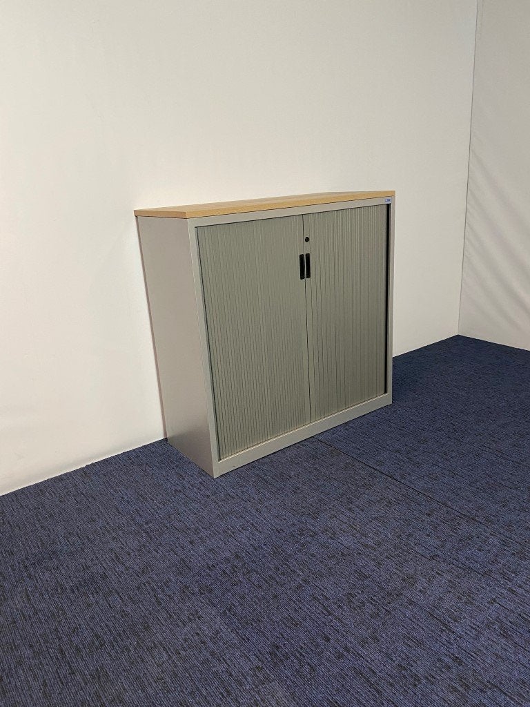 5 x roldeurkast Voortman, aluminium/grijs, H 118 x B 120 cm., Ophalen, Gebruikt