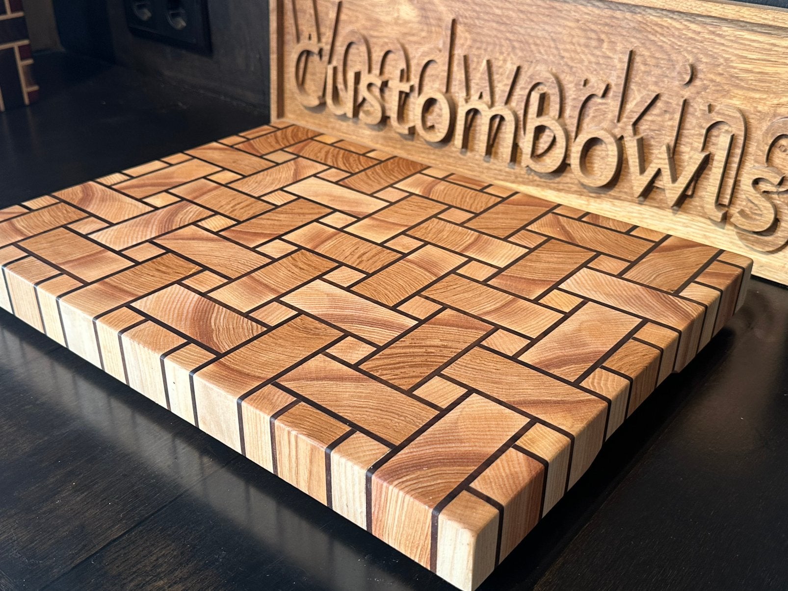 Unieke handgemaakte eindnerf snijplank.    Vaderdag cadeau, Custombowls, Hout, Snij-/serveerplank, Ophalen of Verzenden
