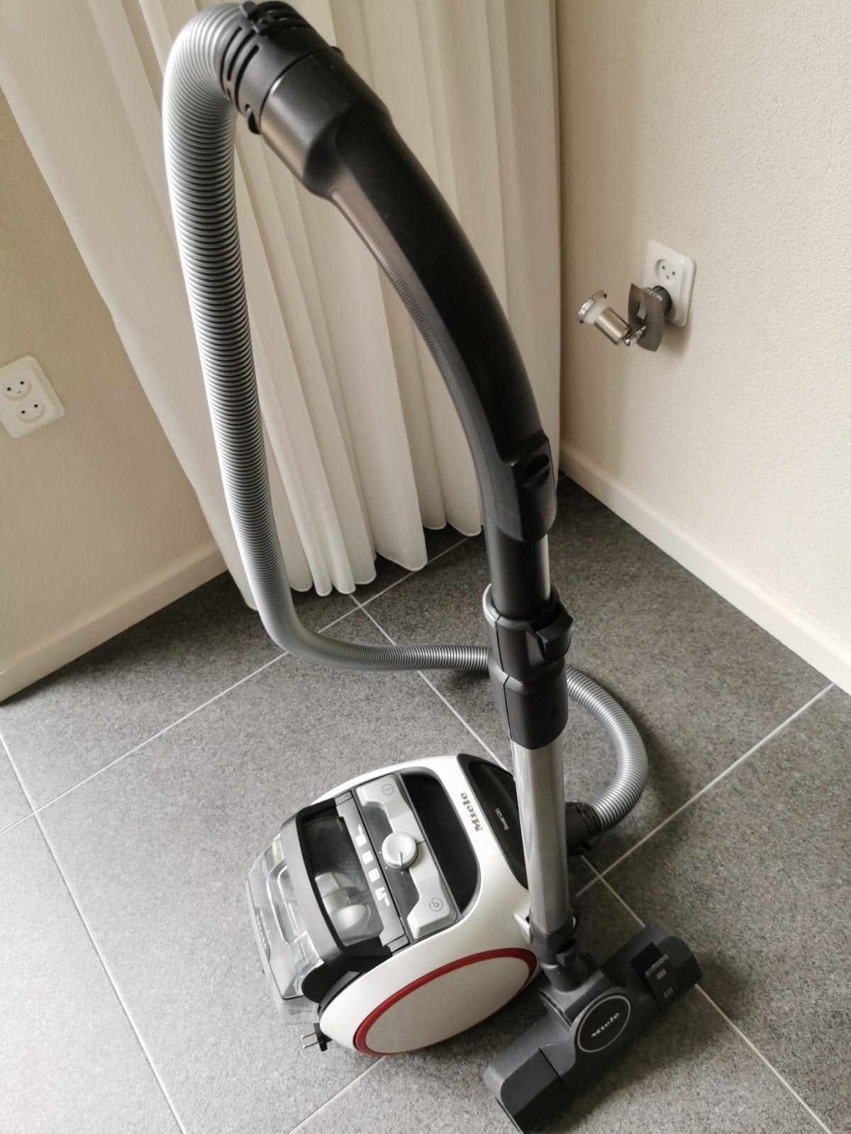 MIELE BOOST CX1 LOTUSWIT, Ophalen of Verzenden, Zo goed als nieuw, Geschikt voor harde vloeren, Miele